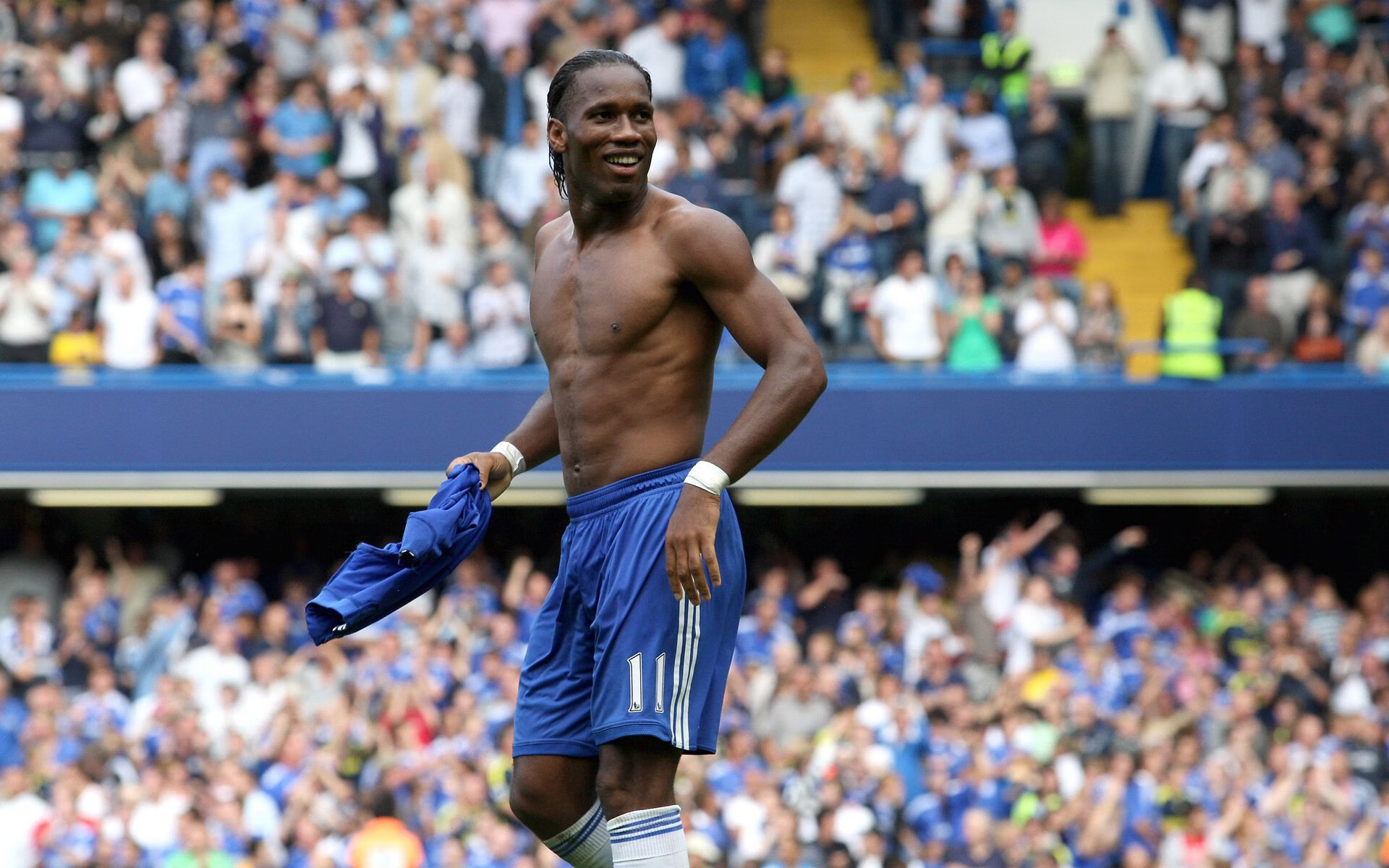 赛场“秀技”满满：突破、华丽助攻、扣篮之一网打尽，突破扣篮111